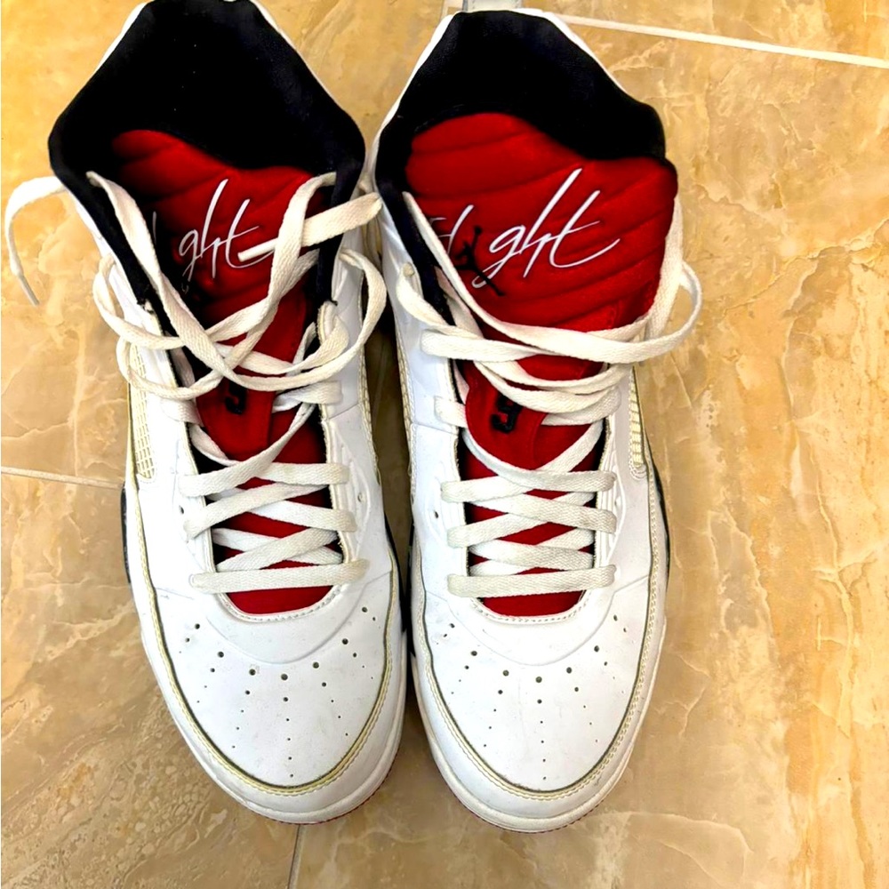 Men’s Jordan’s size 14